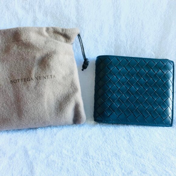 BOTTEGA VENETA BI-FOLD WALLET, Blue in Original Box - Picture 10 of 16